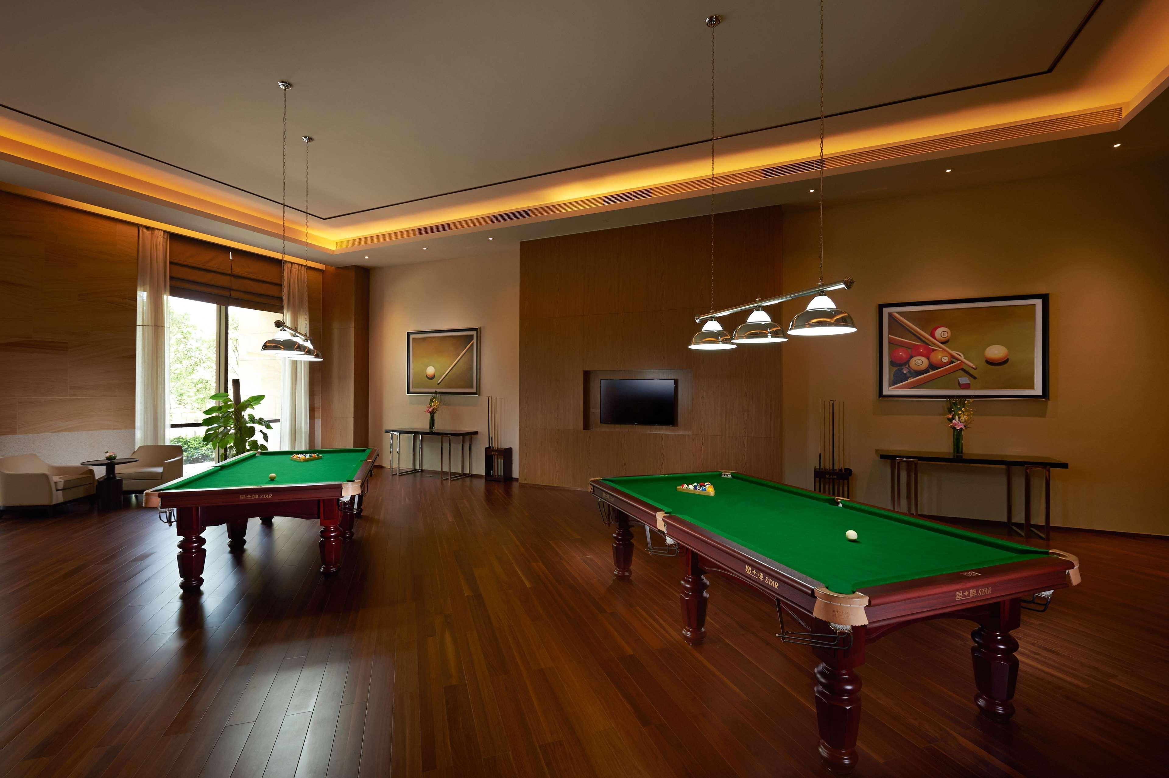 Hilton Wuhan Optics Valley Bagian luar foto