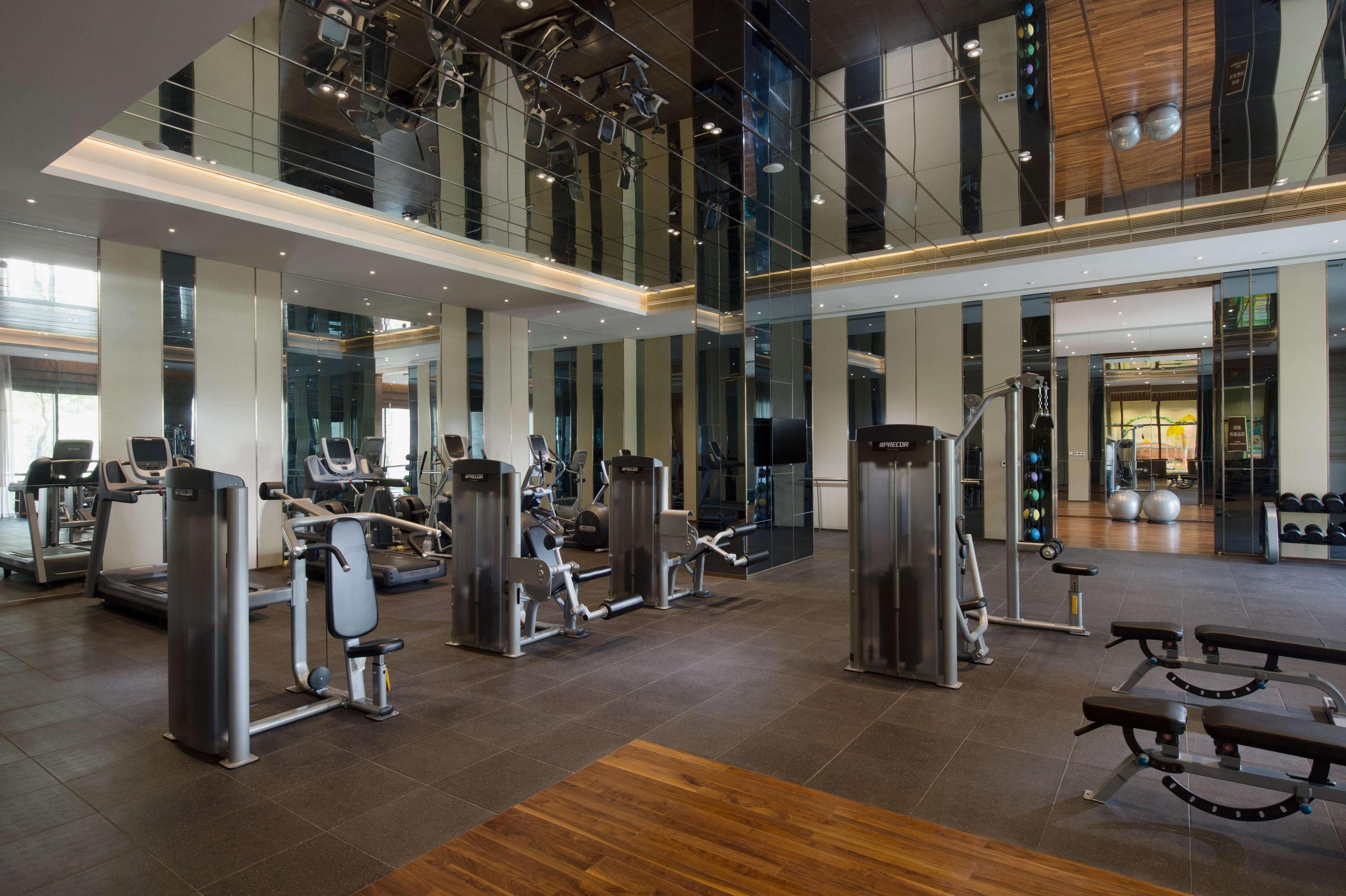 Hilton Wuhan Optics Valley Bagian luar foto