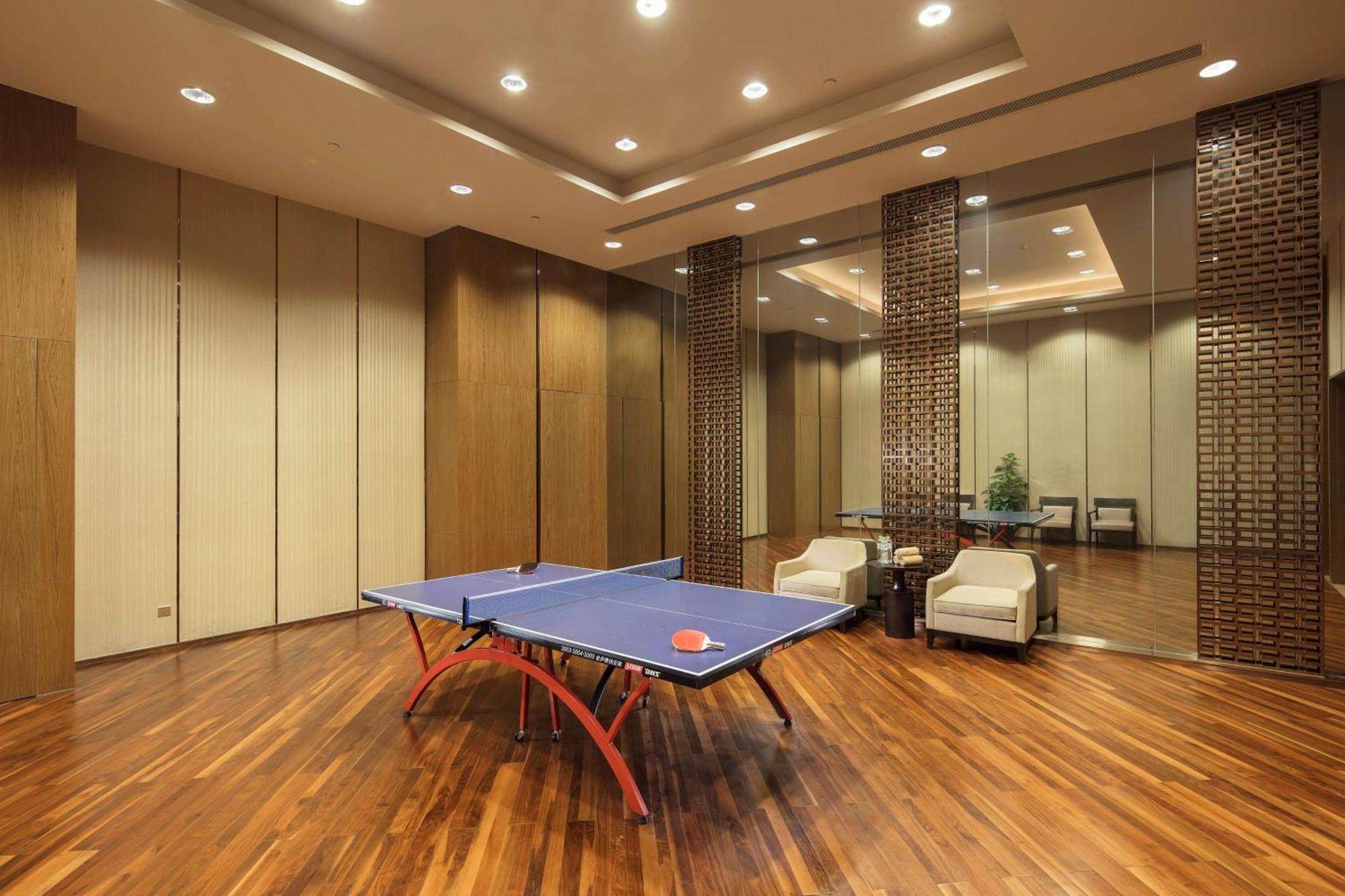 Hilton Wuhan Optics Valley Bagian luar foto