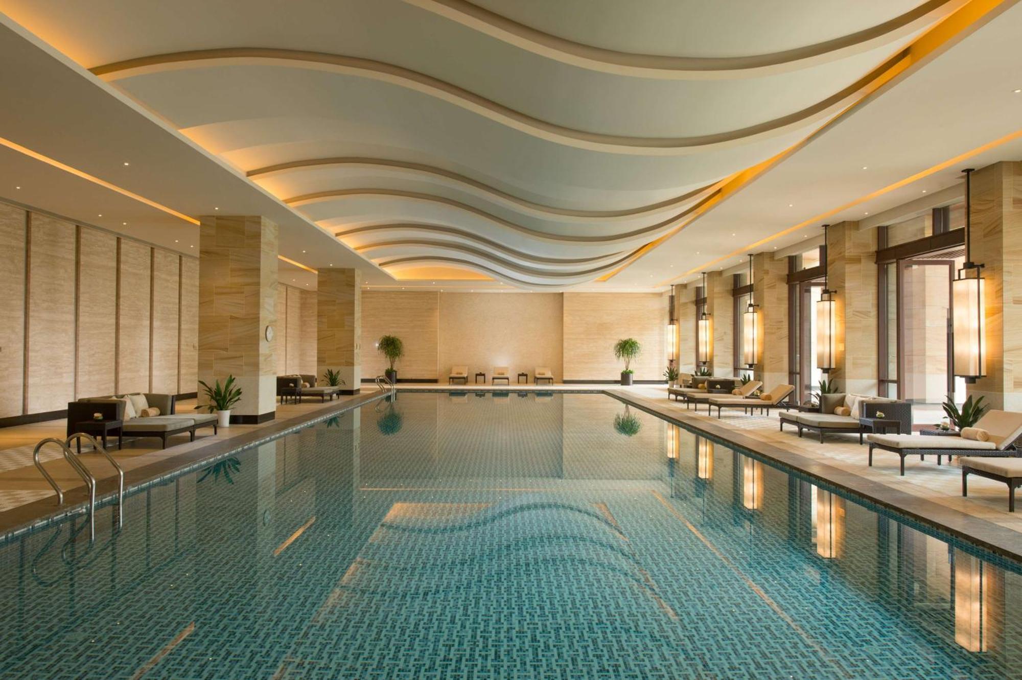 Hilton Wuhan Optics Valley Bagian luar foto